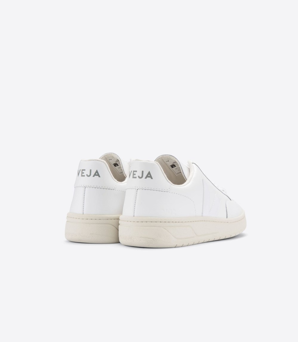 Veja Sneakers Barbati - V-12 Piele - Albi - 9183764-LS